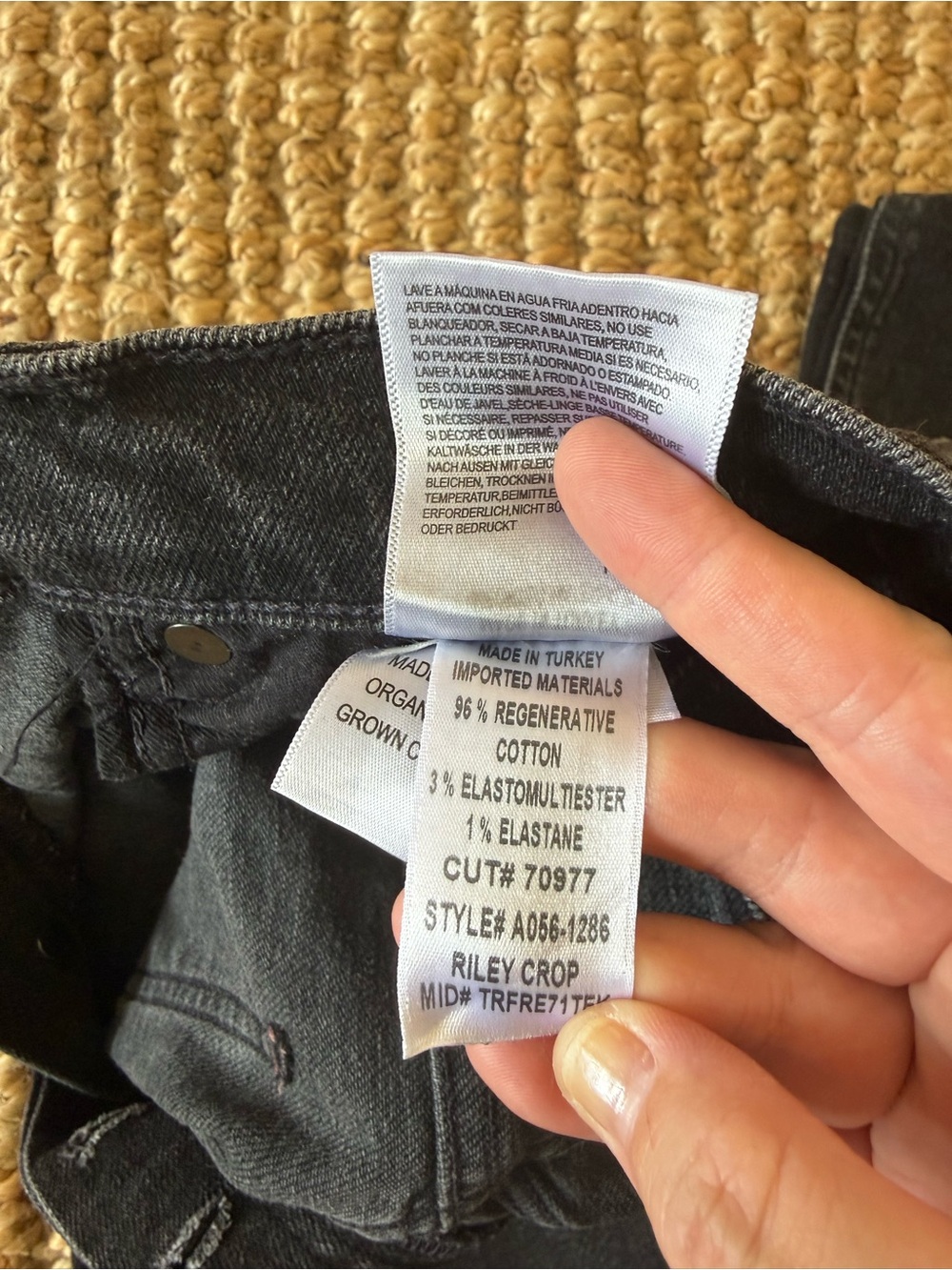 Agolde Riley High Rise Straight Crop Jeans - Picture 4 of 5